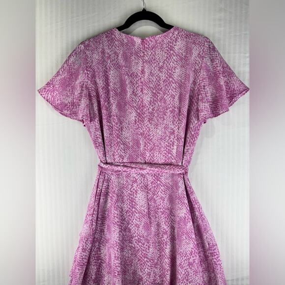 Tahari Arthur Levine Pink Snakeskin Print Ruffle Wrap V-Neck Mini Dress Size 10 - Picture 6 of 7